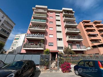 4 vani via GIULIO BONAFEDE 30 (Uditore)