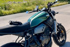 Yamaha XSR 700 abs