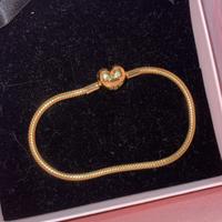 Bracciale pandora con chiusura a cuore