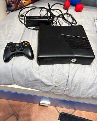 Xbox 360 completa di tutto più giochi