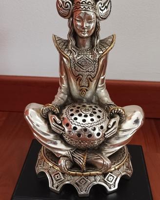 statua orientale