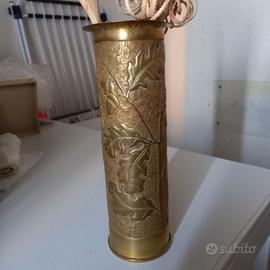 Vaso in ottone da bossolo