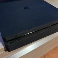 PS4 Slim