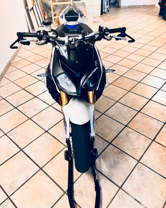 Bmw s1000r