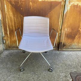 Sedia da ufficio Arper Catifa 46