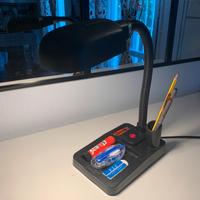 Lampada con portaoggetti