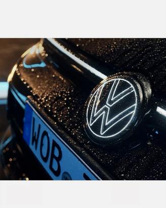 Logo illuminato golf 8 black stile edition