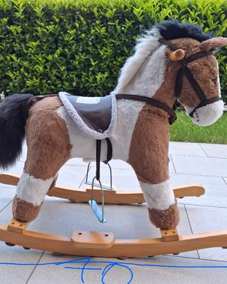 cavallo a dondolo