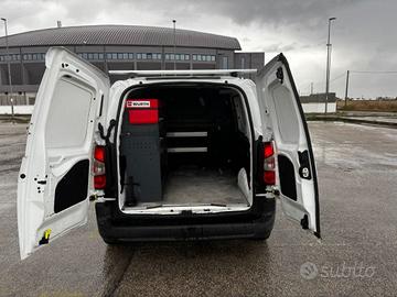 PEUGEOT Partner BlueHDi 100 S&S PC Premium ALLES