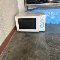 Vengo microunde marca KOPER