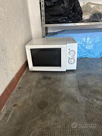 Vengo microunde marca KOPER