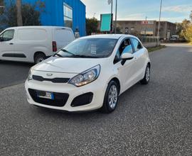 Kia Rio 1.1 CRDi WGT 5p. EX