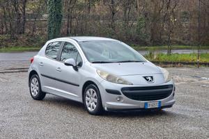 Peugeot 207 1.4 HDi 70CV 5p. ONE Line 2009-E4 Manu