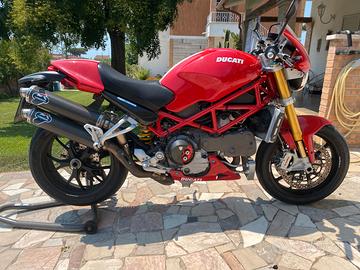 Monster S4RS anno 2006