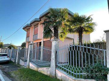 BIFAMILIARE A BUSTO GAROLFO