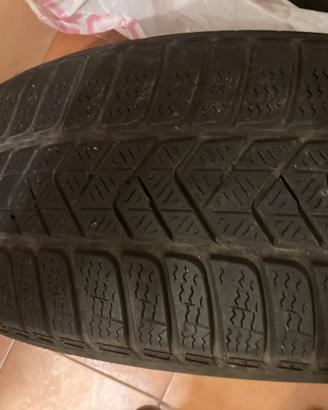 Pneumatici invernali pirelli
