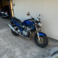 Suzuki 600