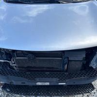 Auto Kia per pezzi di ricambio