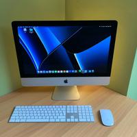 iMac 21,5 con mouse e tasiera Apple