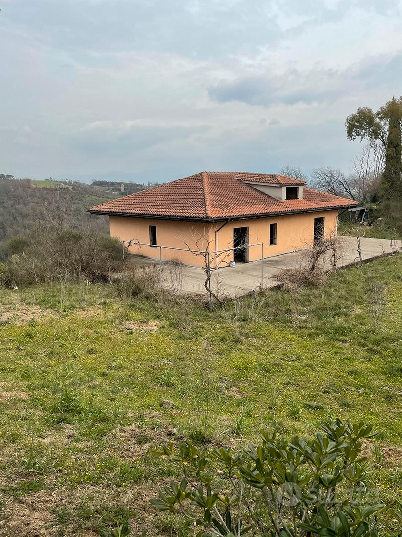 Tenuta panoramica 3,5 ettari con 2 ville - Vista 5