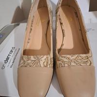 Scarpe classiche donna vera pelle color crema 
