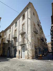 3 LOCALI A PALERMO
