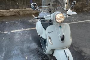 Vespa Gts 300