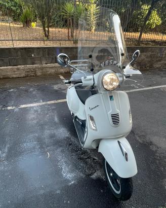 Vespa Gts 300