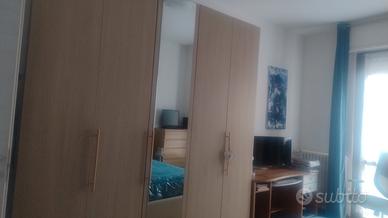 armadio 5 ante con specchio 