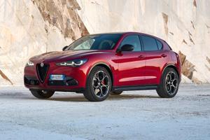 Alfa Romeo Stelvio 2.2 Turbodiesel 160 CV AT8 RWD 