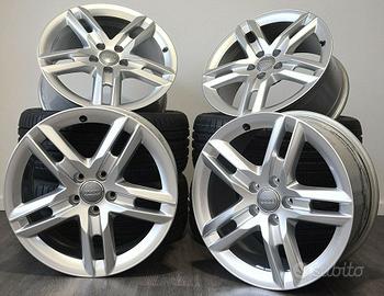 Set ruote complete OEM Audi RS 18" stella 10 razze