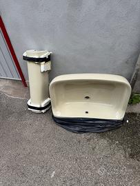 Lavandino con colonna Ideal standard