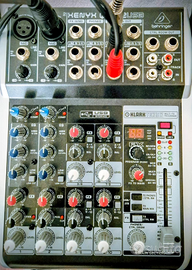 Mixe Behringer+Phonic Elix Board 12 Firewuire+Mic