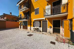 3 LOCALI A COSTERMANO