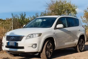 Crossover Rav 4. 3 serie.