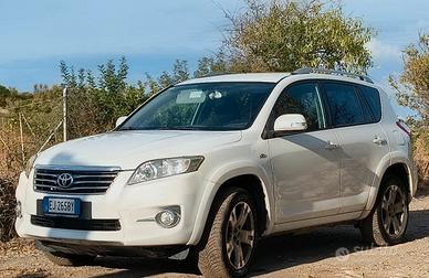 Crossover Rav 4. 3 serie.