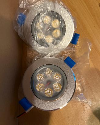 20 faretti a led orientabili