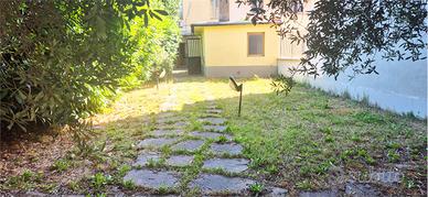 NARNALI, VILLINO INDIPENDENTE CON GIARDINO