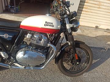 Royal Enfield Interceptor - 2022