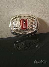 Stemma logo Fiat 500. 14,5 cm x 10,5 cm.