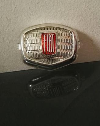 Stemma logo Fiat 500. 14,5 cm x 10,5 cm.