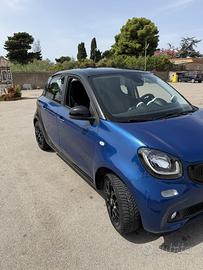Smart FourFour 453