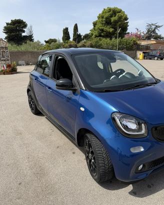 Smart FourFour 453