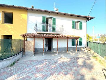 Novi Ligure (AL) Casa con giardino