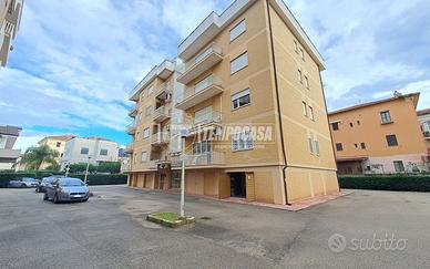 Appartamento ampia metratura in res.ce con Box Aut