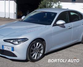 ALFA ROMEO Giulia 2.2 TD 160cv 40.000 KM AT8 BUS