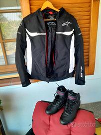 Giubbotto moto e scarpe moto  donna alpinestars