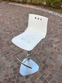  3 sgabelli di design 