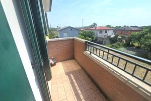 Vigonovo Galta: bilocale con sottotetto e garage.
