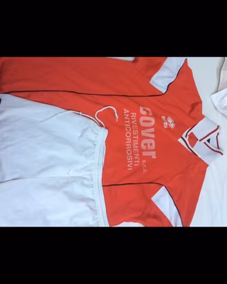 CALCIO MAGLIE PANTALONCINI CALZE ERREA PER SQUADRE